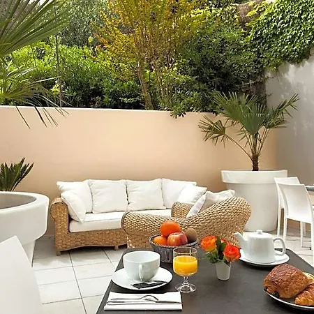 Le Gamaritz Hotel